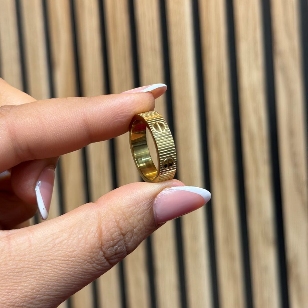 Anillo Carima