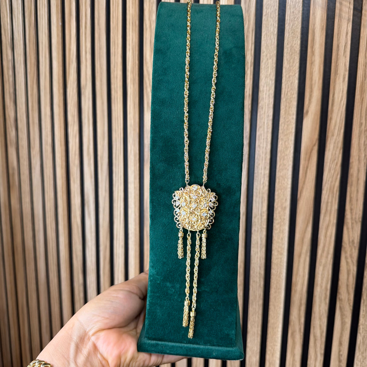 Collar Bolahya